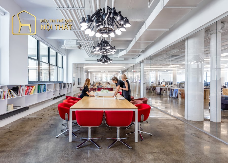 Thiết kế văn phòng 300m2 với hai gam trắng đen độc đáo cùng các chi tiết nội thất phong cách khỏe khoắn