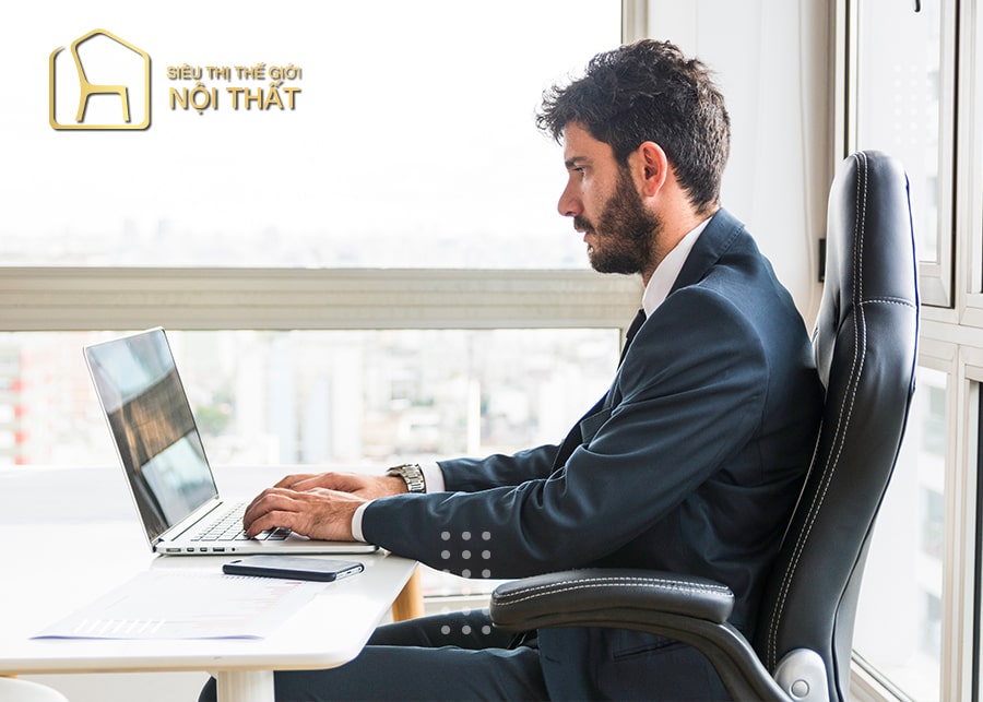 Ghế giám đốc là ghế dành cho giám đốc hay những người lãnh đạo cao cấp trong các doanh nghiệp , tổ chức
