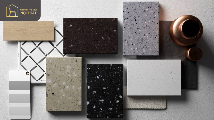 Đá solid surface có quy trình sản xuất bằng cách trộn các loại nhựa acrylic, epoxy hoặc polyester hoặc cả hai, sau đó kết hợp với chất độn bauxite dạng bột và bột màu