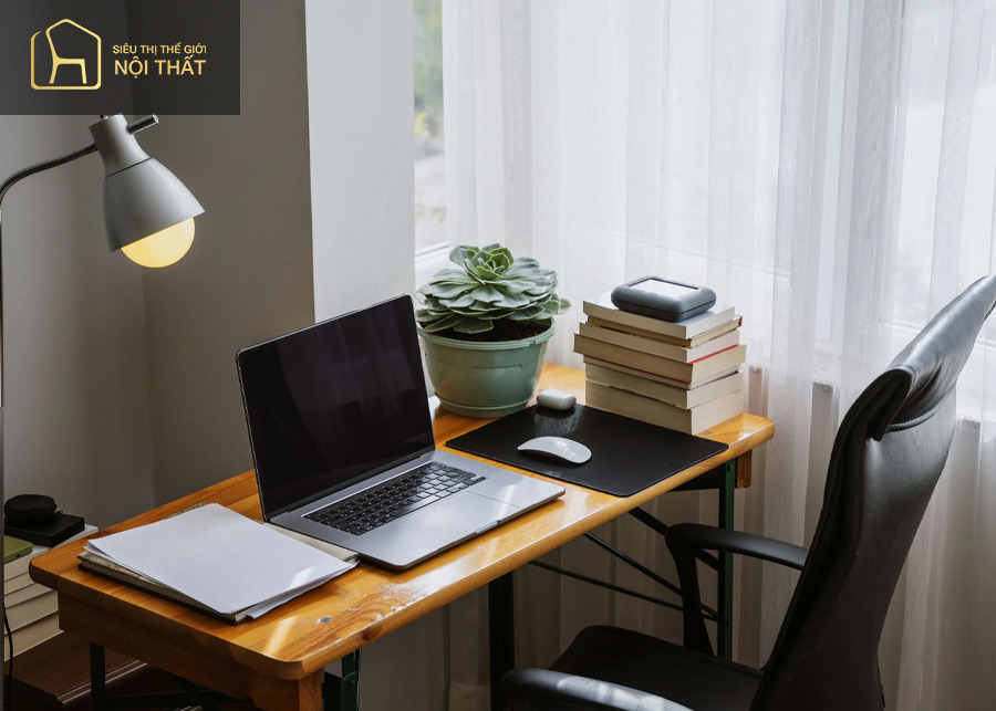 Bố trí bàn làm việc theo giới tính của gia chủ tuổi Kỷ Tỵ 