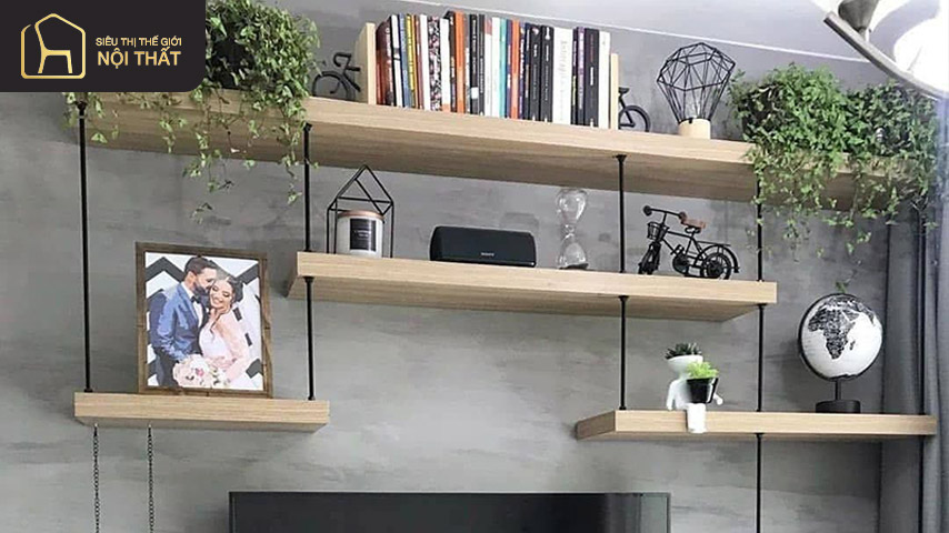 Kệ gỗ treo tường là giải pháp tiết kiệm không gian hiệu quả