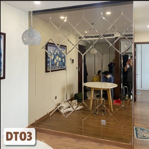 Gương trang trí dán tường phòng khách màu đồng DT03