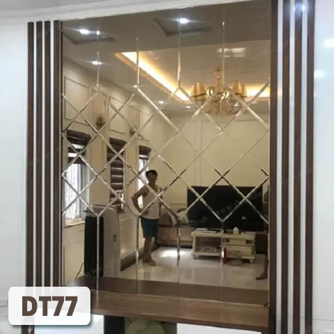 Gương ghép dán tường trang trí phòng khách DT77